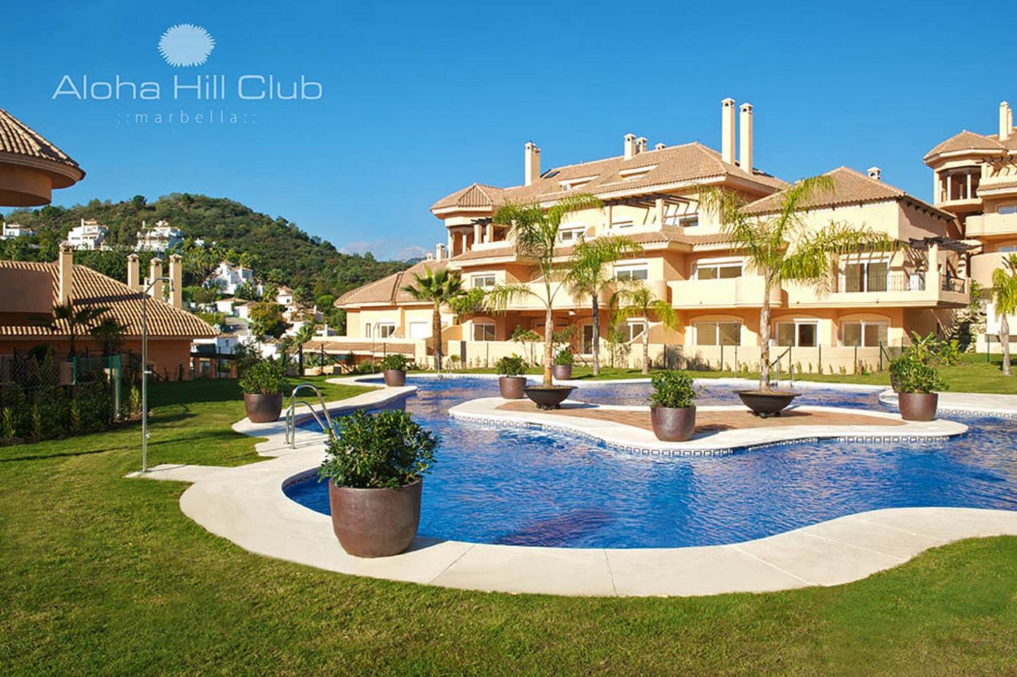 Aloha Hill Club Lluxury 5 Star Golf Resort Near Puerto Banus And 马尔韦利亚 外观 照片