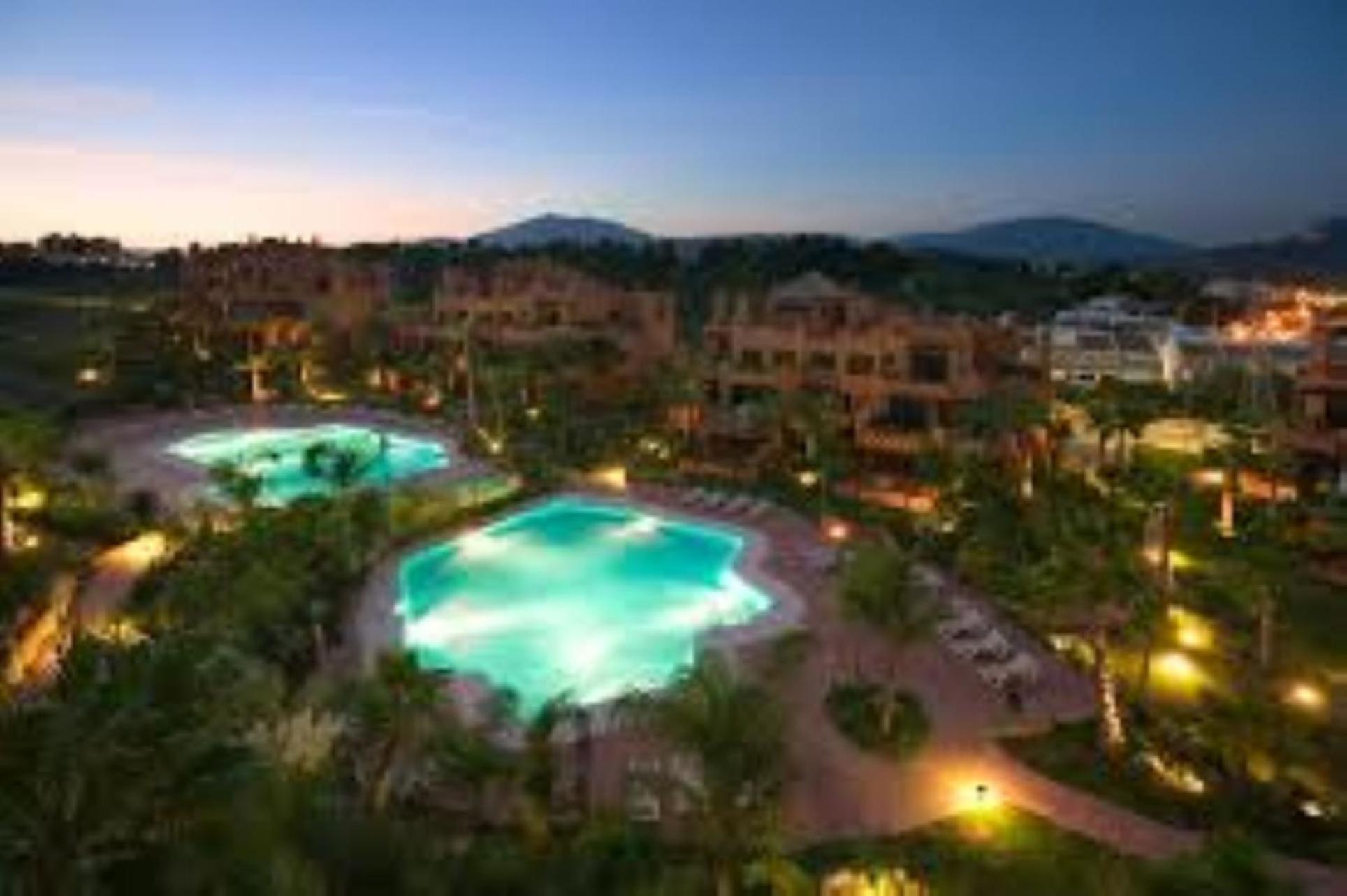 Aloha Hill Club Lluxury 5 Star Golf Resort Near Puerto Banus And 马尔韦利亚 外观 照片