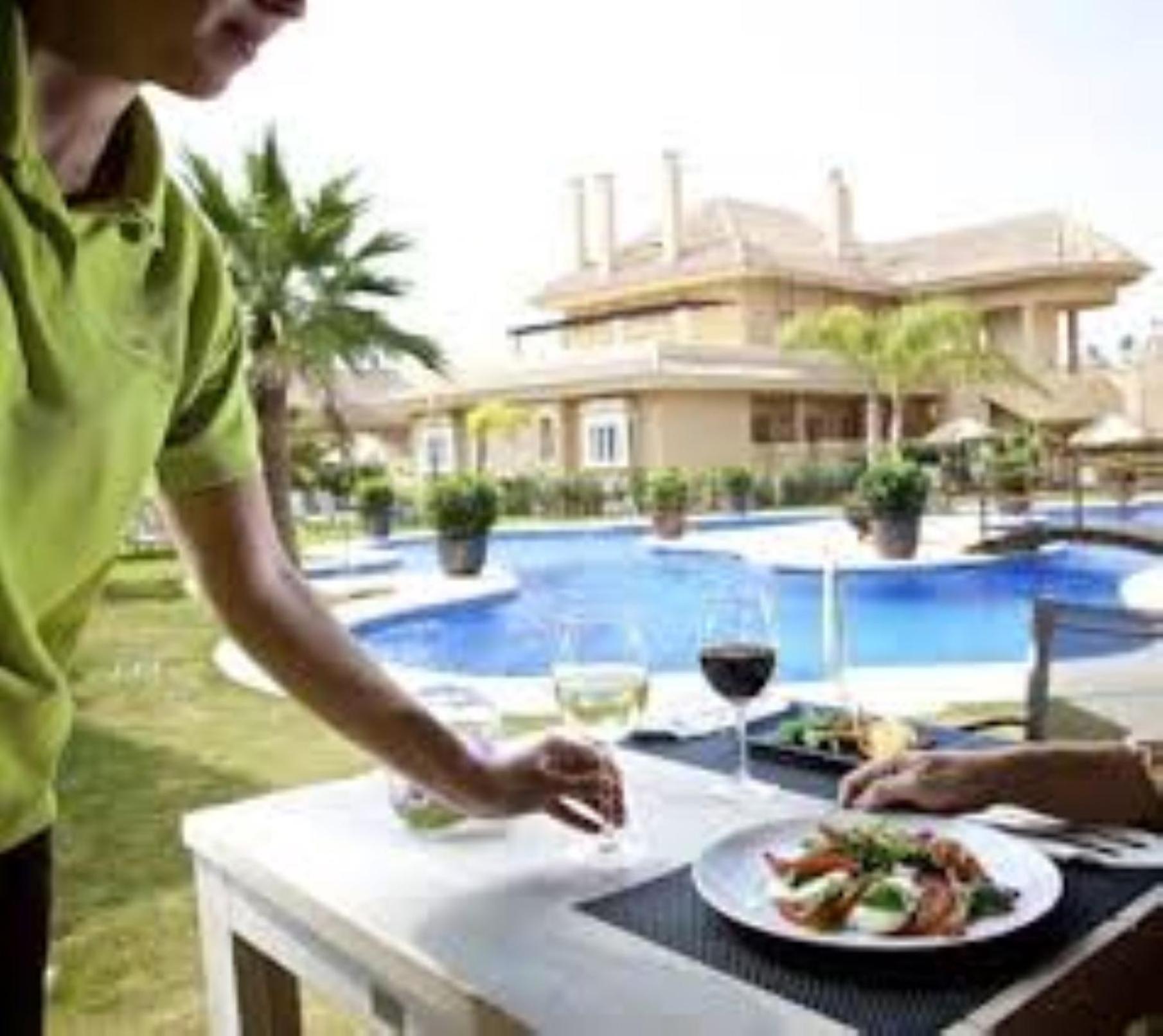 Aloha Hill Club Lluxury 5 Star Golf Resort Near Puerto Banus And 马尔韦利亚 外观 照片