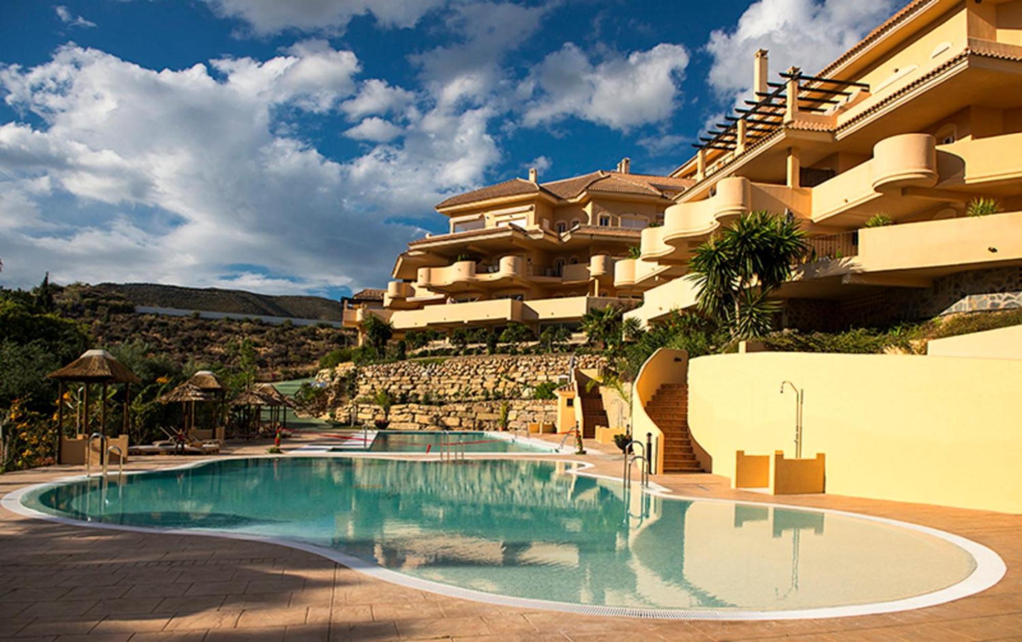 Aloha Hill Club Lluxury 5 Star Golf Resort Near Puerto Banus And 马尔韦利亚 外观 照片
