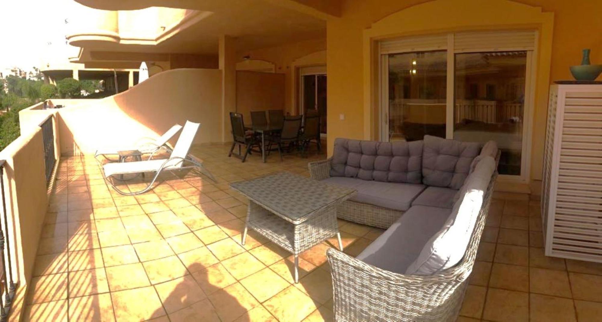 Aloha Hill Club Lluxury 5 Star Golf Resort Near Puerto Banus And 马尔韦利亚 外观 照片