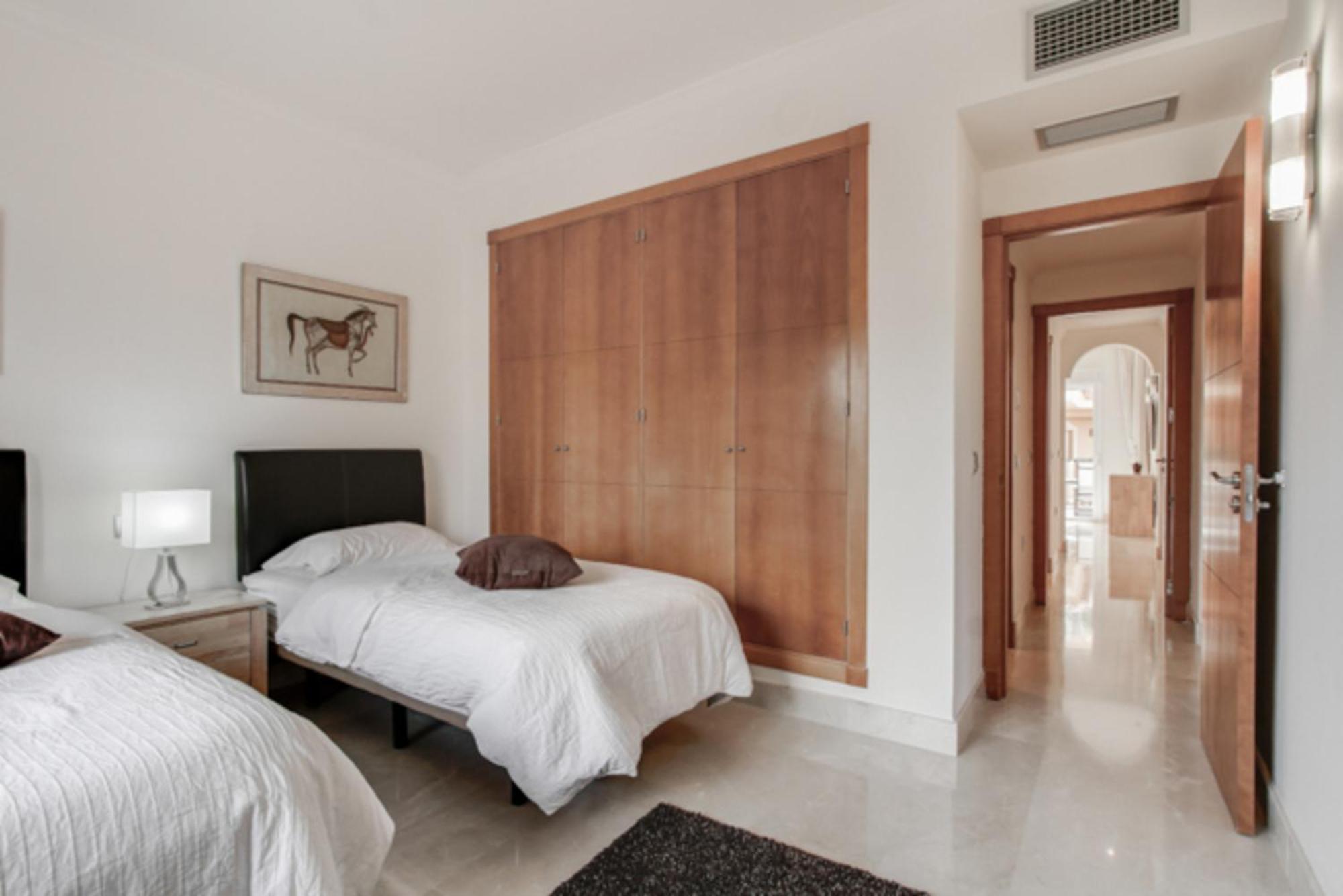 Aloha Hill Club Lluxury 5 Star Golf Resort Near Puerto Banus And 马尔韦利亚 外观 照片