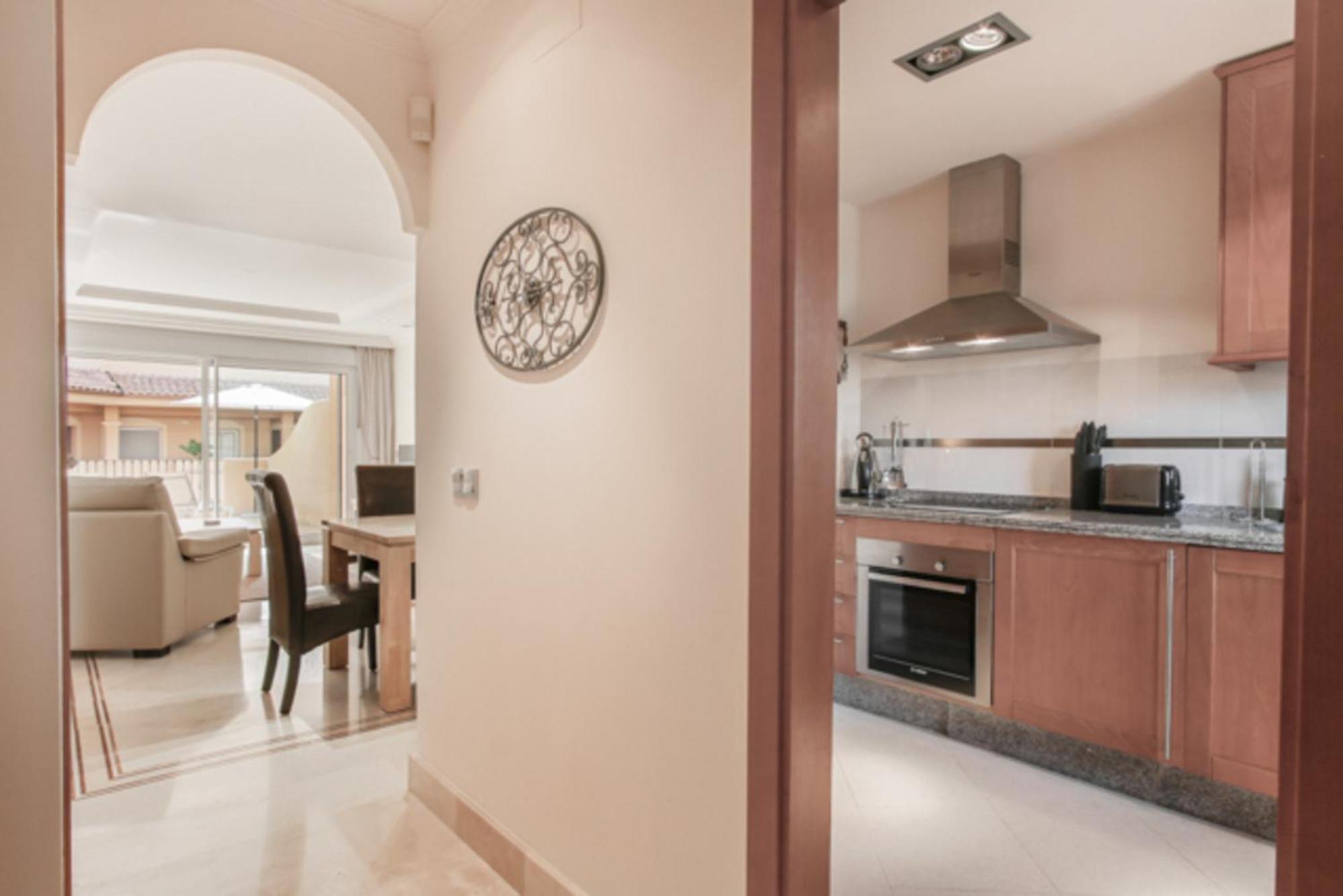 Aloha Hill Club Lluxury 5 Star Golf Resort Near Puerto Banus And 马尔韦利亚 外观 照片